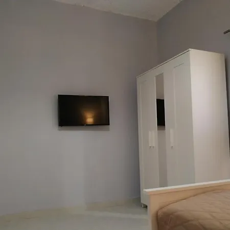 Amaryllis Boutique Moraitika