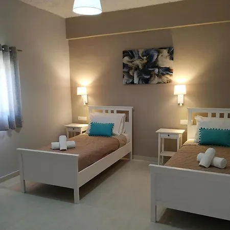 Amaryllis Boutique * Moraitika