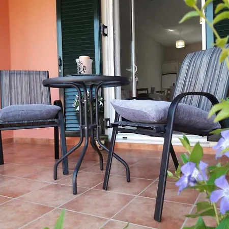 Amaryllis Boutique Apartment *