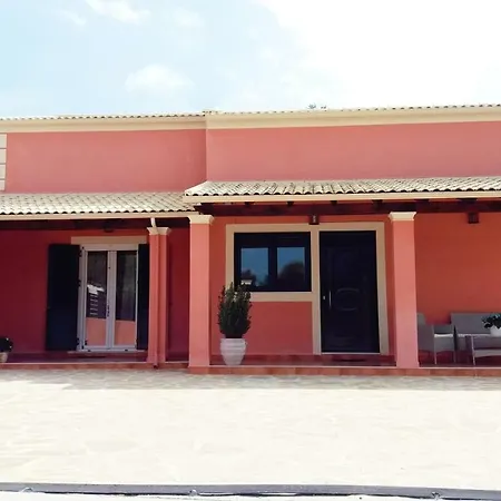 Amaryllis Boutique Apartment *
